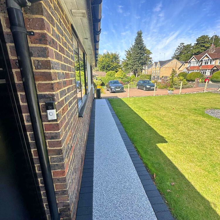 Resin Bound Gravel Drive, Turfing and Fencing Wimbledon. All Terrain Landscaping.