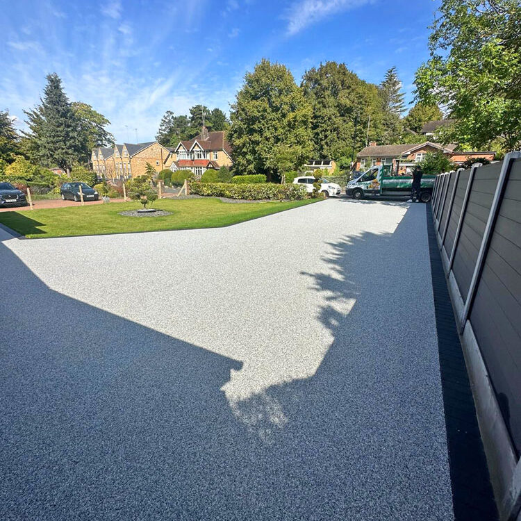 Resin Bound Gravel Drive, Turfing and Fencing Wimbledon. All Terrain Landscaping.