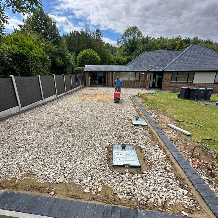 Resin Bound Gravel Drive, Turfing and Fencing Wimbledon. All Terrain Landscaping.