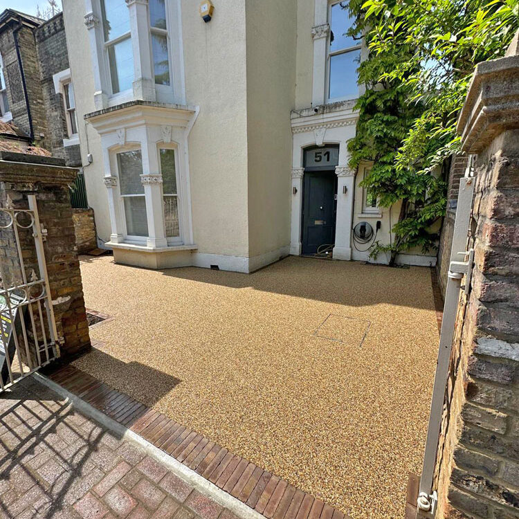 Permeable Resin Bonded Gravel Driveway, Cheam. All Terrain Landscaping.