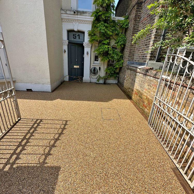 Permeable Resin Bonded Gravel Driveway, Cheam. All Terrain Landscaping.